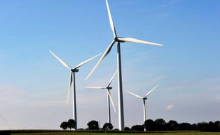Des éoliennes à Conchy-sur-Canche (Pas-de-Calais), le 13 juin 2016