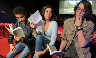 Augustin, Emma et Liam, le 8 octobre 2015 dans le Grand Auditorium de la BNF, à la rencontre régionale du Goncourt des Lycéens.