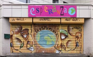 Le local d'Esperanza est resté fermé hier.