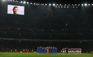 Avant le match, il y a eu une minute d'applaudissements en hommage à Sala.