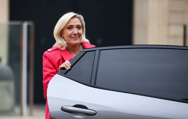 C’est la candidate naturelle du Rassemblement national. Problème : Marine Le Pen est pour l’heure inéligible et attend son procès en appel dans l’affaire des assistants parlementaires, en janvier 2026, pour en savoir plus. Elle a déjà prévenu : « Je vais utiliser tous les recours qui sont en ma possession. »
