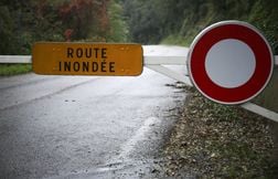Des habitants évacués et la vigilance orange maintenue dans les Côtes-d'Arm…