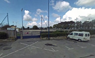 L'entrée du stade du Bel Air à Auray, ou un cadavre a été découvert le 20 mai 2015.