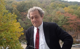 Portrait de Benjamin Coriat, économiste et professeur de Sciences économiques à Paris 13