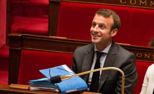 Emmanuel Macron, ministre français de l'Economie, lors d'un débat à l'Assemblée nationale à Paris le 12 mai 2016