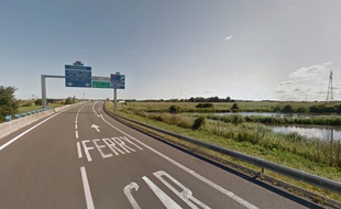 Un motard mortellement percuté par une voiture près de Calais.