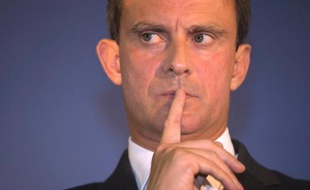 "Il ne faut pas avoir peur de la laïcité", a répondu mardi Manuel Valls au président du Consistoire central qui lui faisait part d'inquiétudes dans la communauté juive sur la nouvelle charte de la laïcité à l'école.