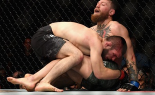 a conservé son titre de champion des poids légers de l’UFC