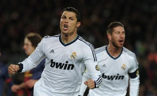 Le Real Madrid s'est qualifié pour la finale de la Coupe du Roi en terrassant le FC Barcelone (3-1) au Camp-Nou, mardi en demi-finale retour, grâce à un doublé de Ronaldo et à un autre but de Varane, après le nul du match aller (1-1).
