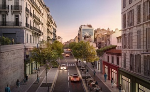Le cours Lieutaud passe à deux voies de circulation, avec la création de larges trottoirs agrémentés de Platanes et de pistes cyclables.