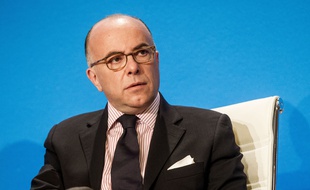 Le ministre de l'Intérieur Bernard Cazeneuve, le 17 avril 2015 à Créteil.