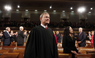 John Roberts, le président de la Cour suprême, au Capitole, à Washington, le 28 janvier 2014.