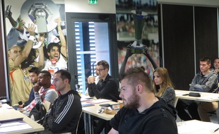 Lyon, le 6 octobre 2015
Reportage à l'école des agents de football qui a fait sa seconde rentrée à Lyon.