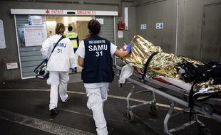 Un patient pris en charge par le Samu à Toulouse. Illustration.