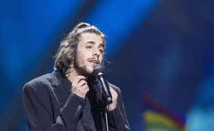 Salvador Sobral lors de l'Eurovision le 13 mai 2017.