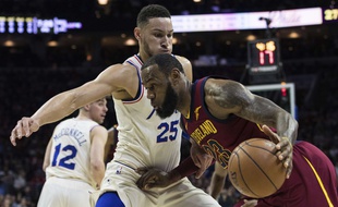 Ben Simmons et LeBron James.