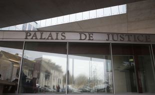 Un ex-CRS a été condamné par le tribunal de Pontoise à un an de prison avec sursis pour détention et diffusion d'images pédopornographiques.