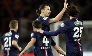 Les joueuses du PSG fêtent un but contre Saint-Etienne le 8 avril 2015.