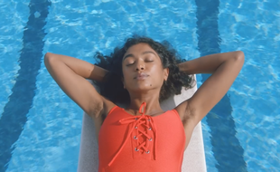 Publicité «Project Body Hair» de la marque de rasoir Billie