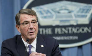 Pour le secrétaire américain à la Défense Ashton Carter, l'objectif est notamment "d'interrompre la chaîne de commandement et de contrôle de l'EI"