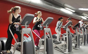 Une salle de sport à Paris.