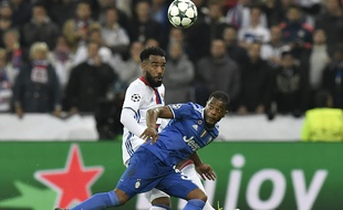 Après avoir affronté Alexandre Lacazette et l'OL le 18 octobre dernier (0-1) en Ligue des champions, Patrice Evra pourrait finir la saison à Lyon.