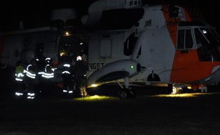 Les secours mobilisés à Aardal, en Norvège, après le meurtre de trois personnes dans le détournement d'un bus.
