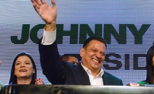 Johnny Araya, le candidat de la droite au pouvoir au Costa Rica a annoncé qu'il allait disputer en avril un second tour face au candidat surprise de la présidentielle de dimanche, le centriste Luis Guillermo Solis.
