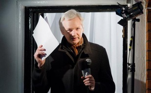 Le site internet WikiLeaks va publier lundi plus de 1,7 million de documents diplomatiques secrets américains datant des années 1970, a annoncé son fondateur Julian Assange à l'agence britannique Press Association.