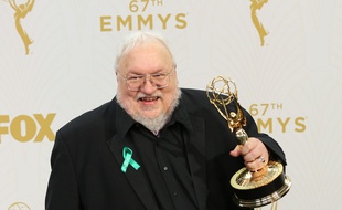 L'auteur George R.R. Martin aux 67ème Emmy Awards.