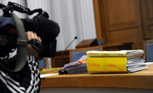 Le dossier Estelle Derieux à la cour d'assises du Nord à Douai, le 29 octobre 2015