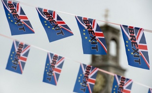 Les aides sociales aux migrants d’origine européenne installés au Royaume-Uni sont l’un des sujets clés qui nourrit les arguments des pro-Brexit.