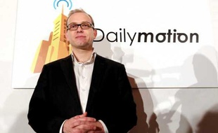Le PDG de Dailymotion, Cédric Tournay, le 25 janvier 2011 à Paris lors d'une conférence de presse commune avec Orange.