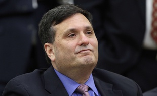 Ron Klain, 59 ans, désigné par Joe Biden comme son futur chef de cabinet a travaillé avec Biden lorsqu'il était président du Comité judiciaire du Sénat.