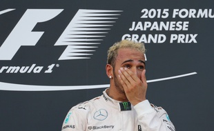 Lewis Hamilton après sa victoire au GP du Japon, le 27 septembre 2015.