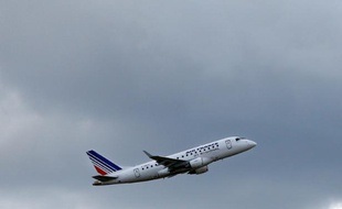 La renégociation des conditions de travail des hôtesses et stewards d'Air France a débuté mercredi 14 avril