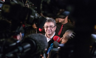 Le leader de La France insoumise Jean-Luc Melenchon dans la 4e circonscription des Bouches-du-Rhône au second tour des législatives.