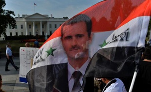 Les Etats-Unis accueilleraient favorablement tout plan qui verrait la Syrie abandonner ses armes chimiques, a affirmé lundi un proche conseiller du président Barack Obama, tout en faisant part de son scepticisme.