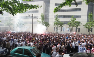 La marche des supporteurs girondins pour le dernier match à Chaban-Delmas.