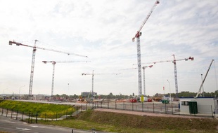 Le nouveau stade de Bordeaux, le 2 juillet 2013, deux mois et demi après la pose de la première pierre.