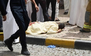 Une victime de l'attaque d'une mosquée chiite à Koweït-City, le 26 juin 2015