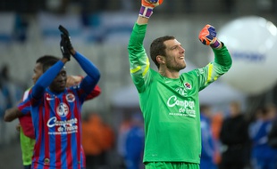 La joie de Rély Vercoutre après la victoire de Caen contre l'OM, le 27 février 2015.
