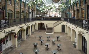Des magasins fermés à Covent Garden, à Londres, fin décembre 2020.