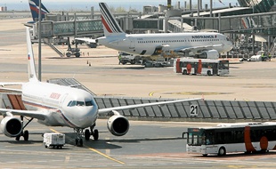 L'agent est en poste depuis trois ans.