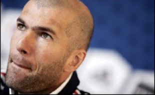 Un film sur Zinédine Zidane, réalisé durant l'intégralité d'un match du Real Madrid lors du Championnat espagnol 2004-2005, sera présenté hors-compétition au 59e festival de Cannes (17 au 28 mai), a indiqué jeudi le club de football.