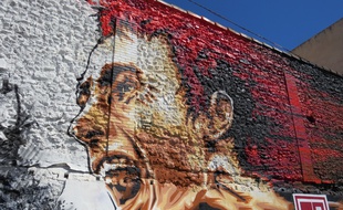 Marseille, le 22 mai 2015, le marché aux puces accueille une fresque de Street Art.
