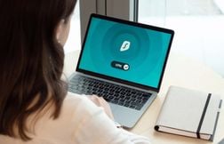 Une folie signée Surfshark : Profitez de la technologie Everlink
