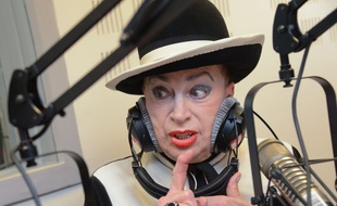 Geneviève de Fontenay lors d'une interview pour radio Voltage en 2014.