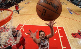 Le Français des Chicago Bulls Joakim Noah, le 29 avril 2014, contre les Washington Wizards.