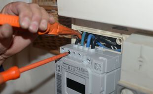 Un compteur d'électricité.